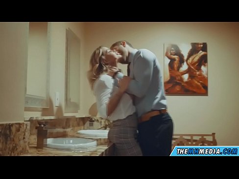 ❤️ ווען אַ באַסטי בלאָנדע סידוס איר אין אַ ציבור אָפּטריט ❤️ סופּער סעקס ביי yi.shufflesex.ru ️❤
